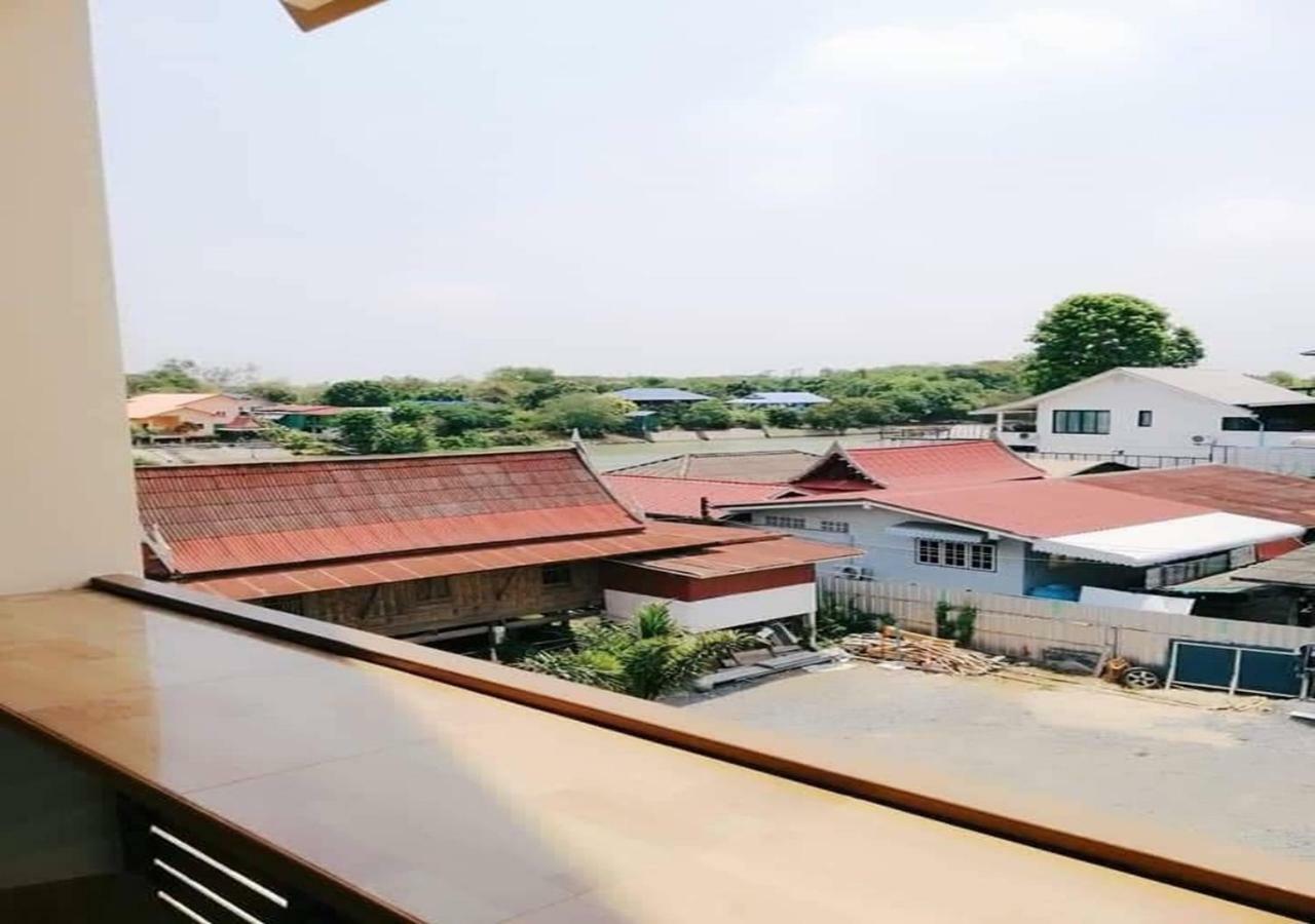 Baan Bua House 2 Ayutthaya Bagian luar foto