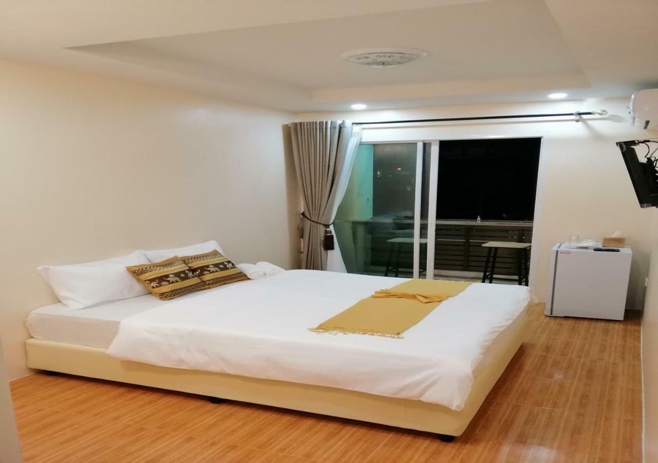 Baan Bua House 2 Ayutthaya Bagian luar foto